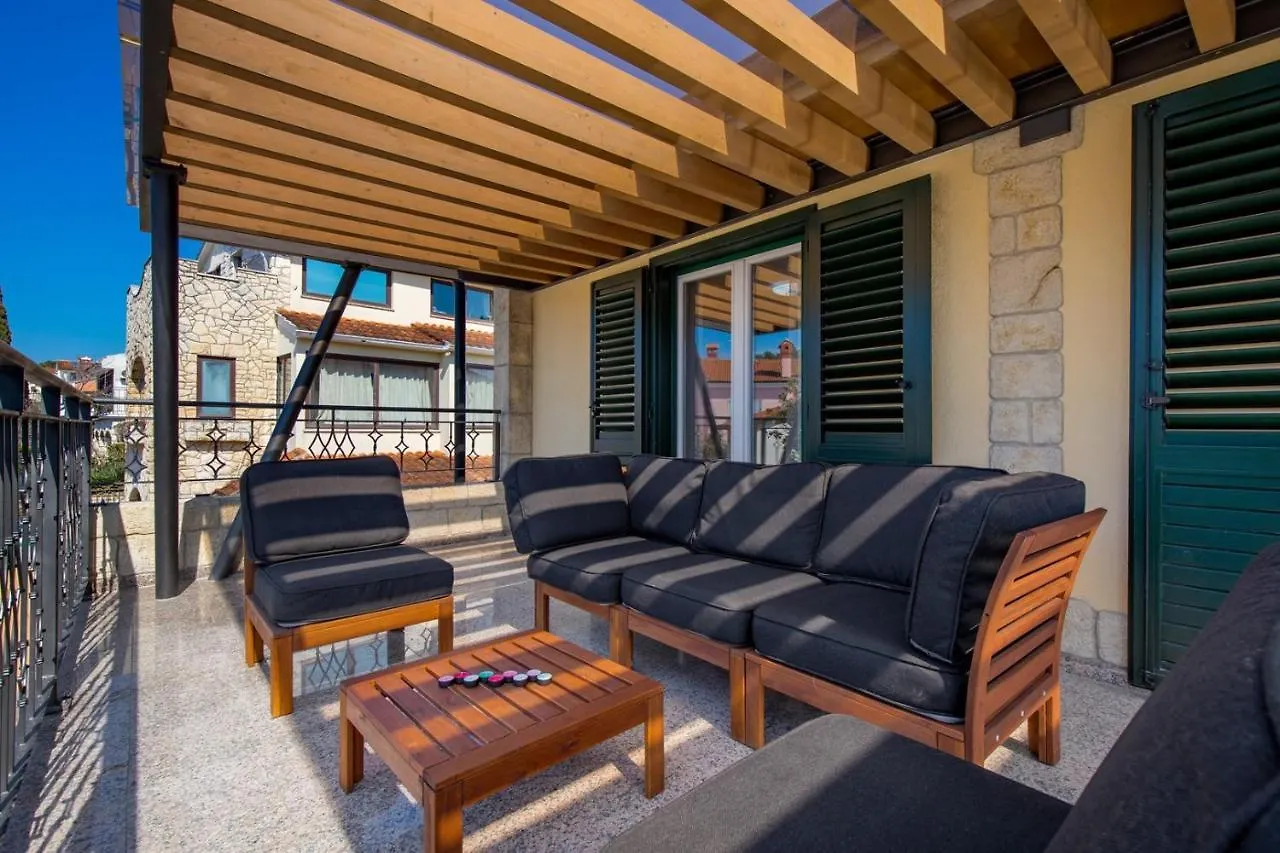 Villa Ivona With Heated Pool In Rovinj