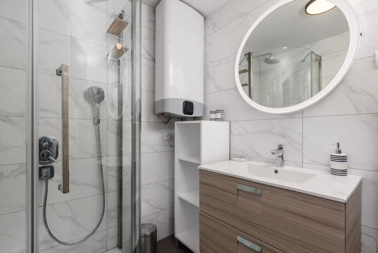 Villa Ivona With Heated Pool In Rovinj 0*,