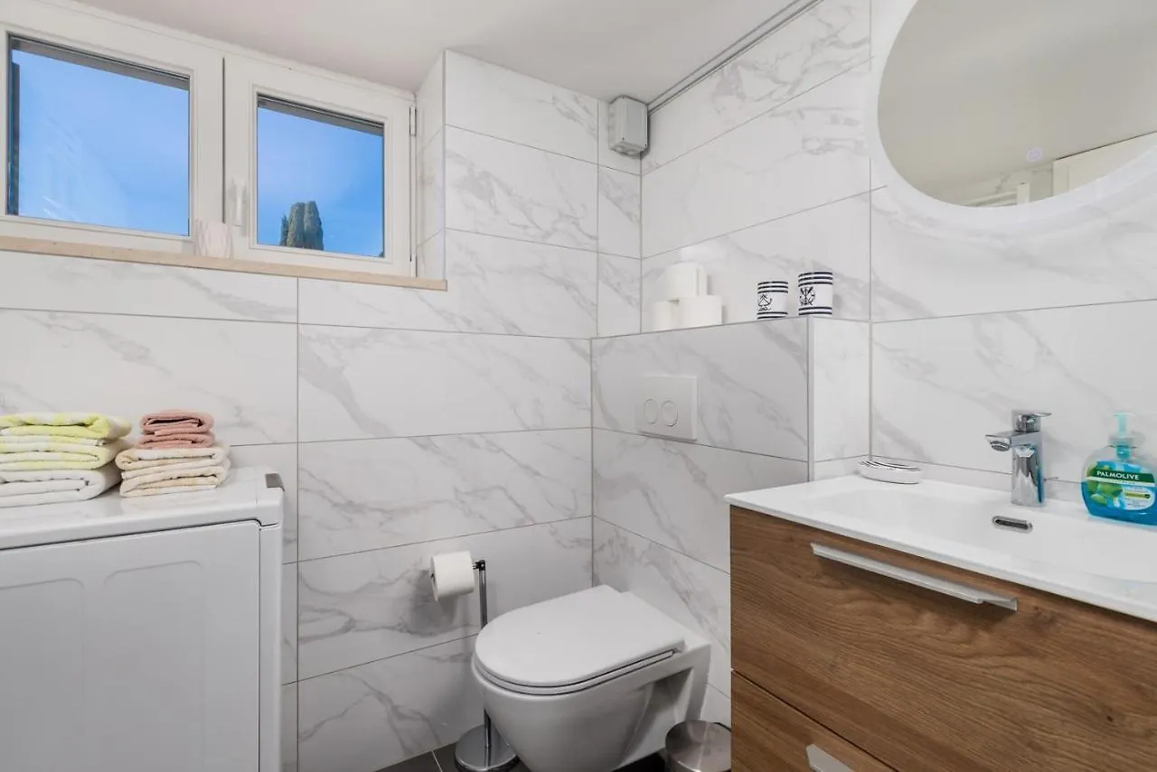 Villa Ivona With Heated Pool In Rovinj