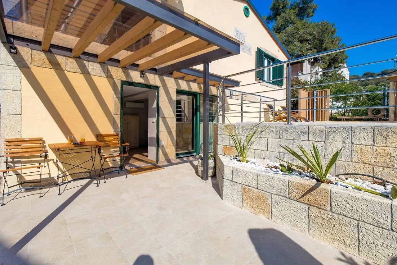 Villa Ivona With Heated Pool In Rovinj Croatia